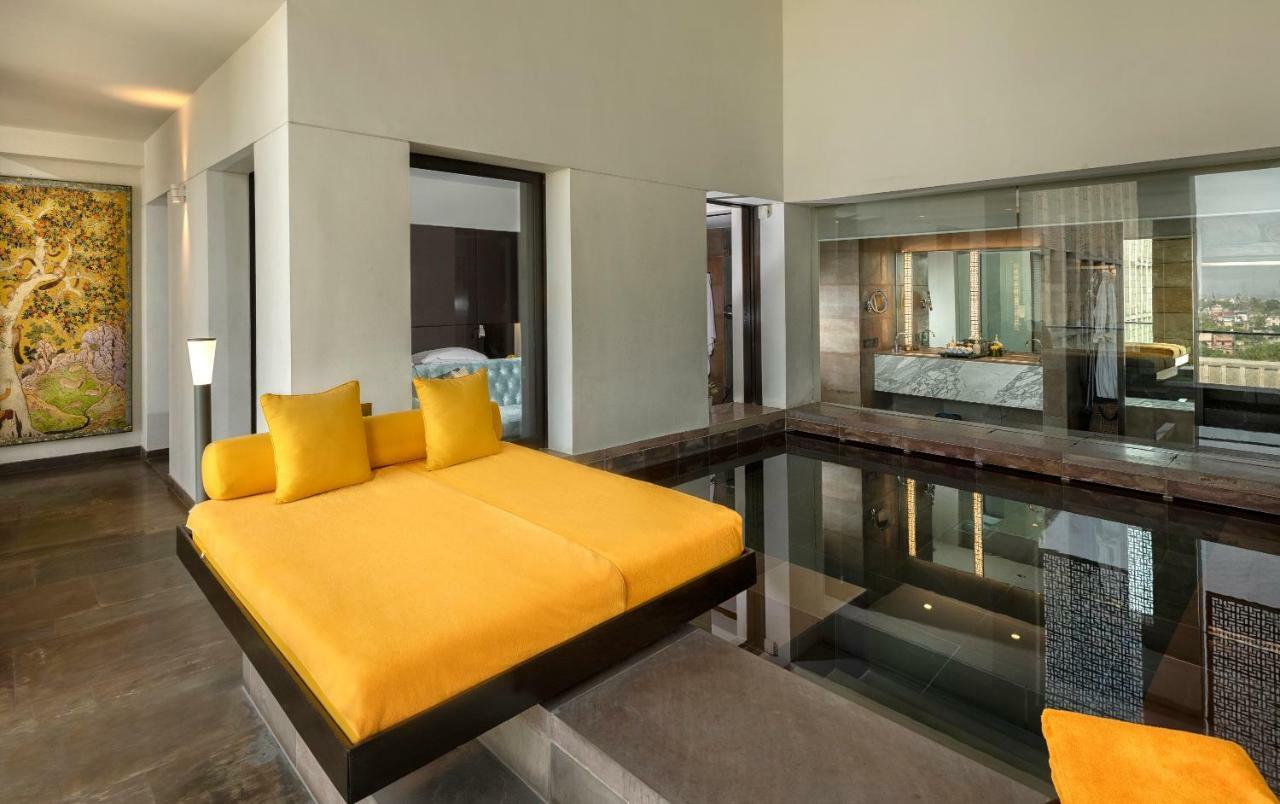 The Lodhi - A Member Of The Leading Hotels Of The World Yeni Delhi Dış mekan fotoğraf